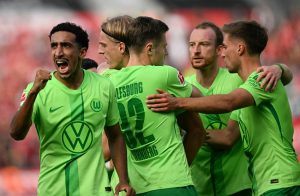 VfL Wolfsburg vs. 1. FSV Mainz 05 Prognose (8.12.2024): Zeitplan, Übertragung und Favorit